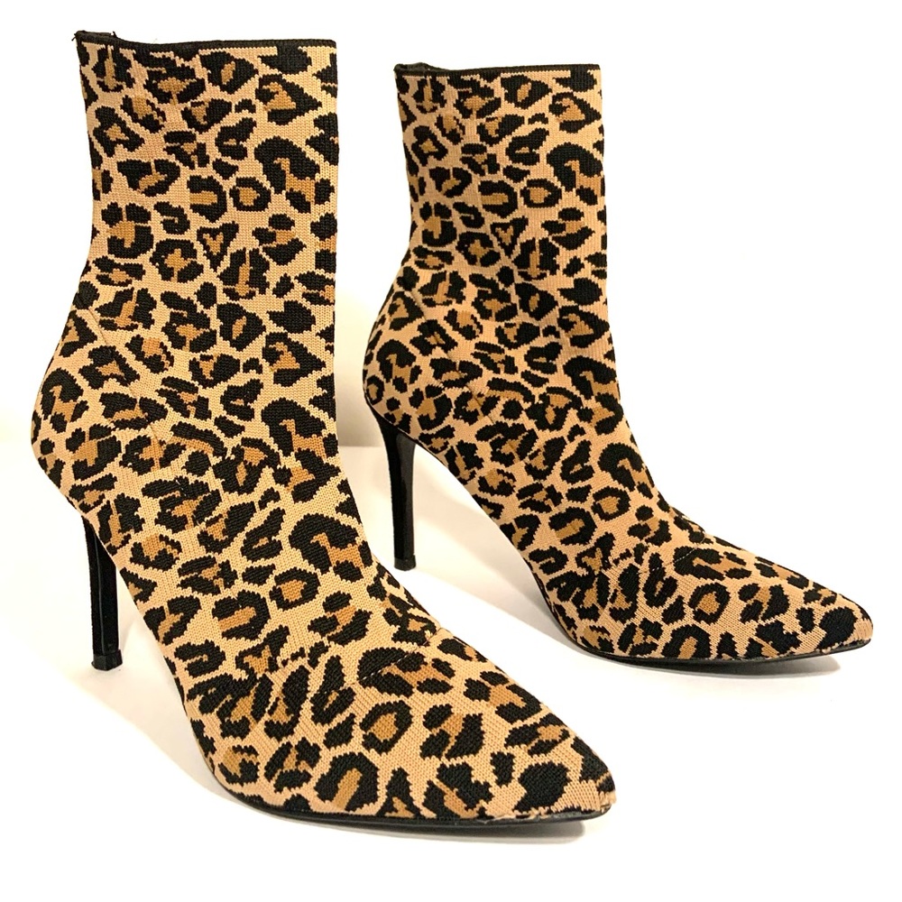 ❗️ Steve Madden Fabric / Sock Leopard Print Heels Size 6.5